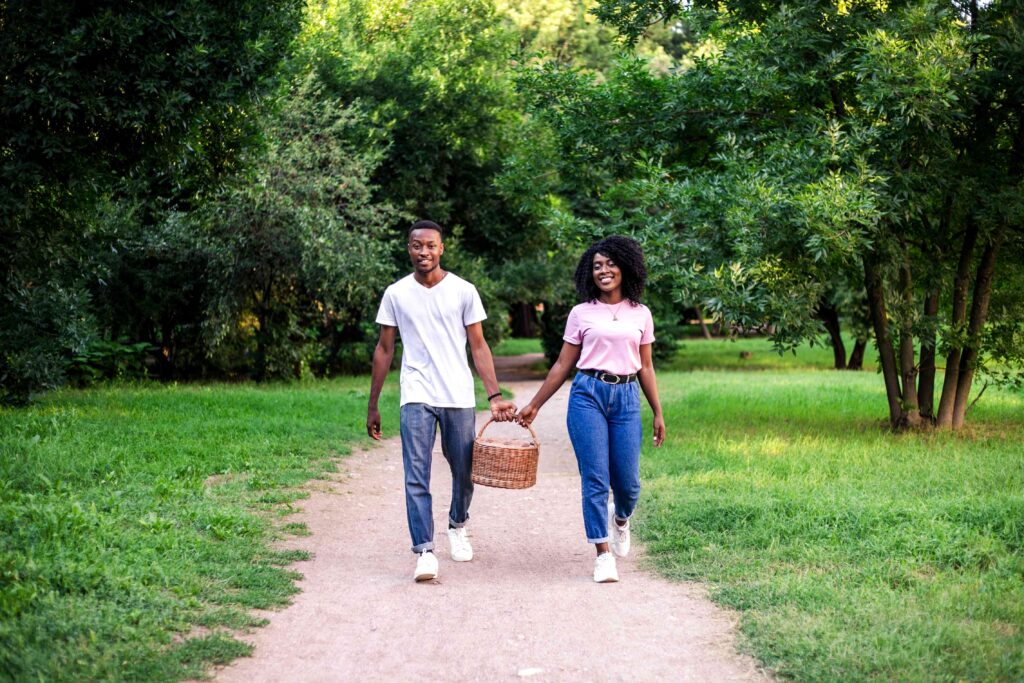 31 Free and Cheap Date Ideas for Affordable Romance