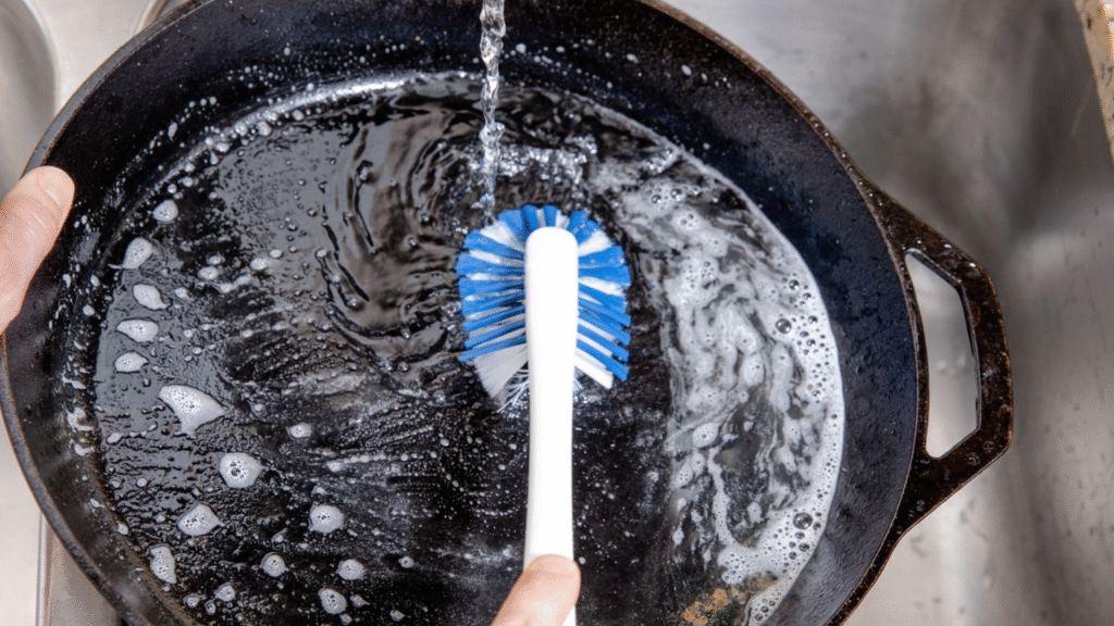 5 Mistakes That Could Ruin Your Cast Iron Skillet