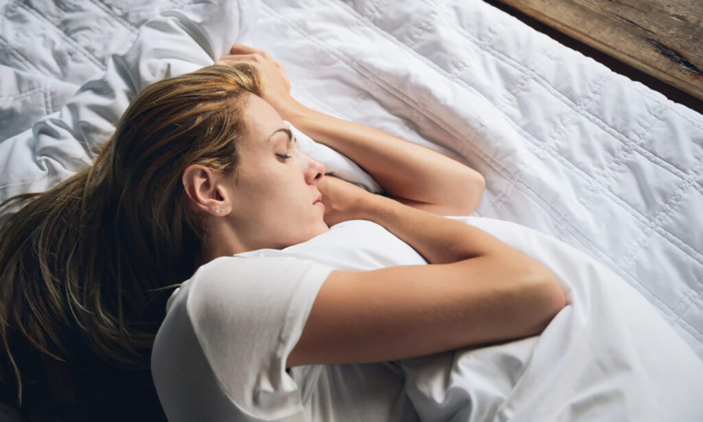 A Self-Hypnosis Exercise That Helps You Fall Asleep Quicker