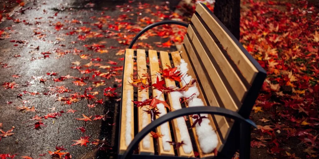 5 Signs of Seasonal Depression That You Might Not Clock Right Away