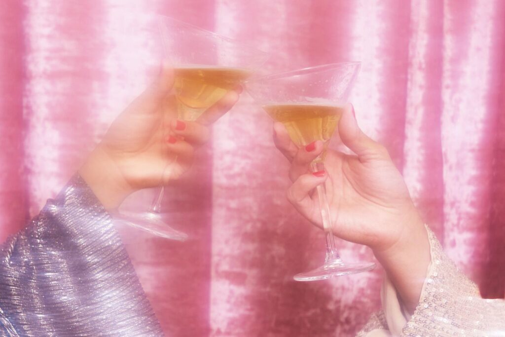 Am I Allergic to Alcohol? 9 Signs You Might Be