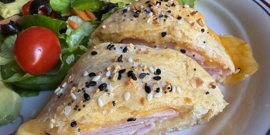 Easy Ham and Cheese Biscuits Recipe