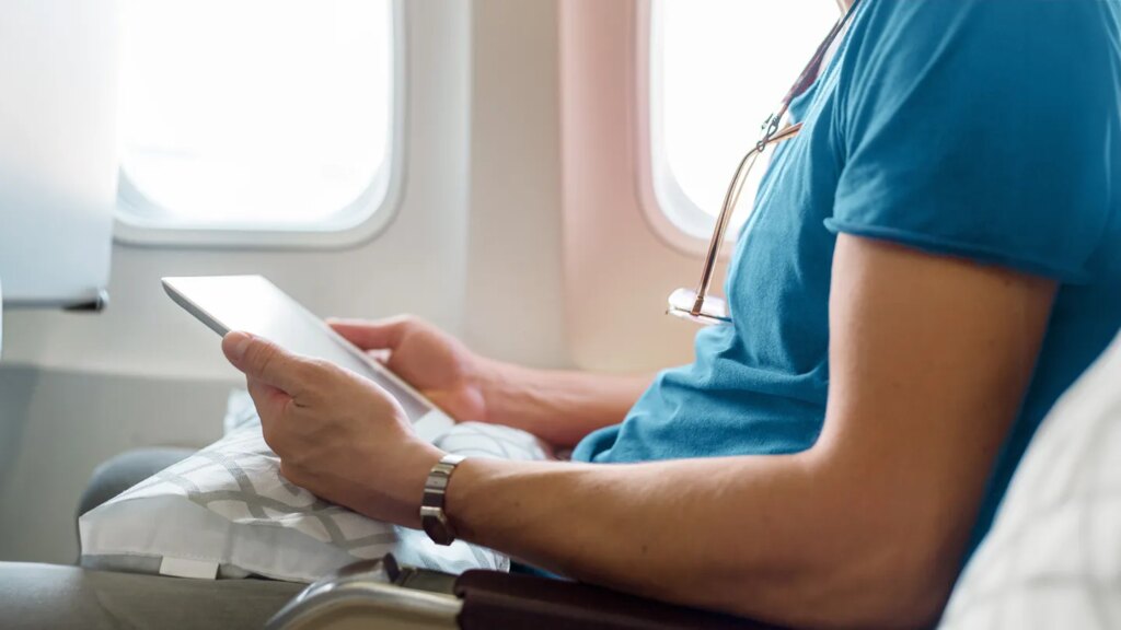 Fear of Flying: How to Overcome It Fear of Flying: How to Overcome It