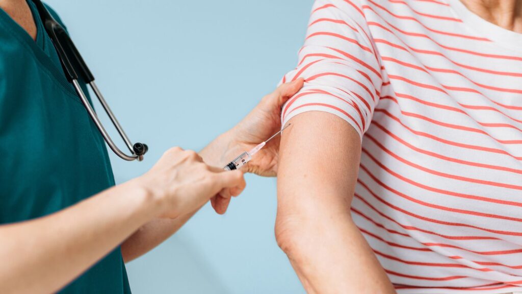 How to Get a 2025-2026 COVID Vaccine if You Want One