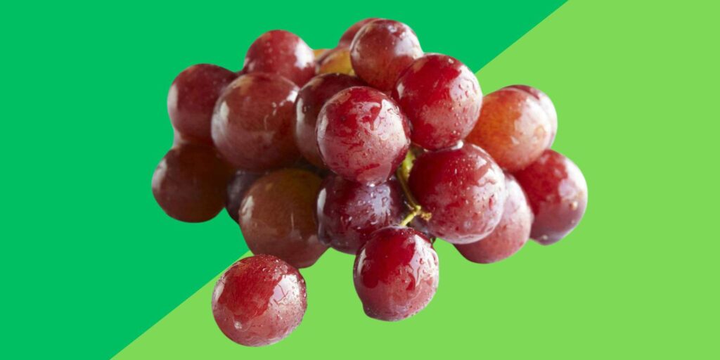How to Wash Grapes the Right Way