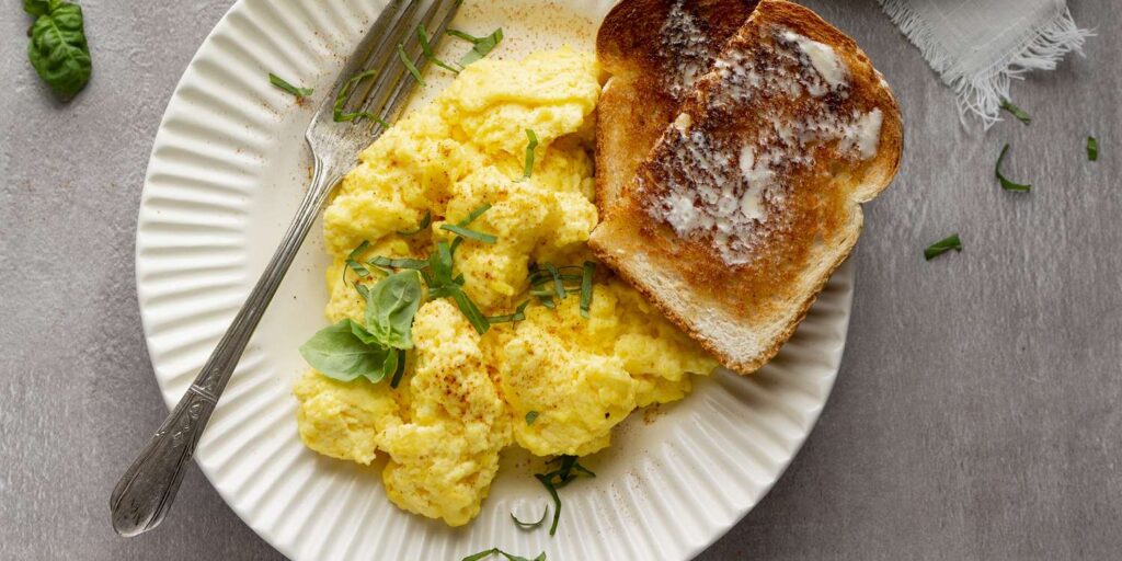 This 1-Ingredient Hack Makes the Fluffiest Scrambled Eggs Ever