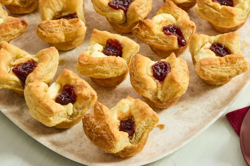 3-Ingredient Guava & Cream Cheese Bites