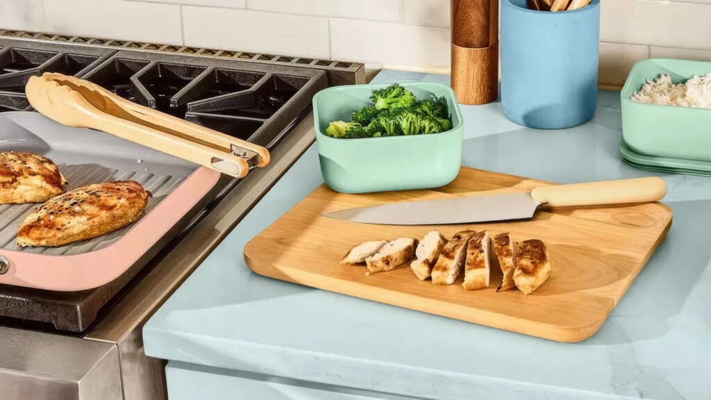 How Much Meat Is Healthy to Eat? How Much Meat Is Healthy to Eat?