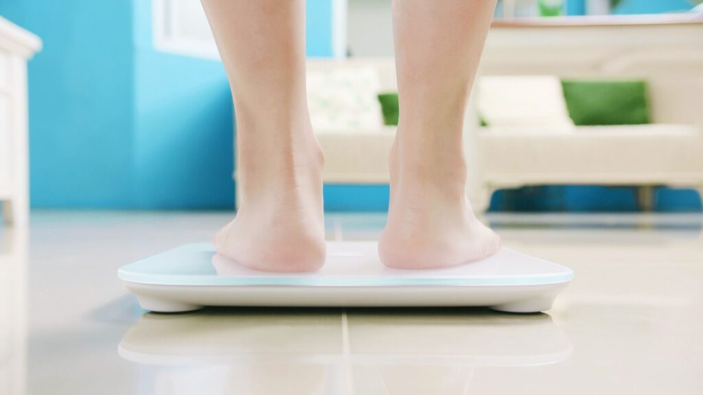 How Much Weight Loss Is Too Much? Signs and Causes of Starvation How Much Weight Loss Is Too Much? Signs and Causes of Starvation