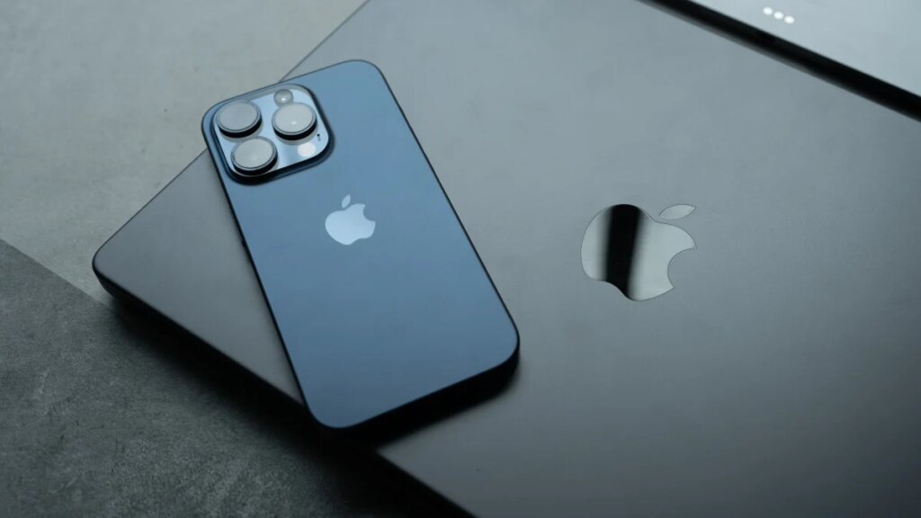 How to Install the iOS 26.2 and macOS 26.2 Public Betas