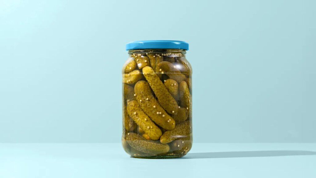 5 Side Effects of Eating Too Many Pickles