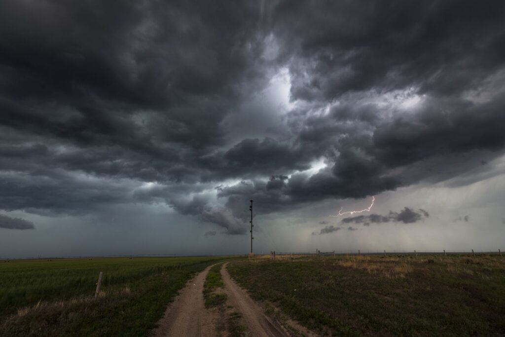 Astraphobia (Fear of Thunderstorms): Symptoms, Causes, Treatment