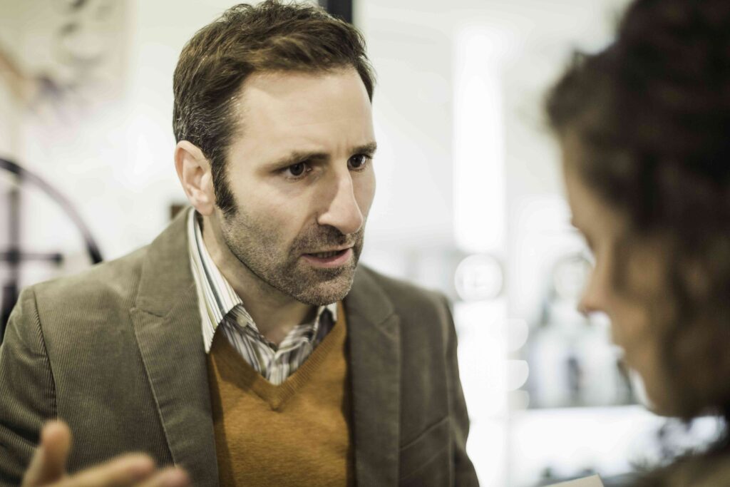 Clang Association in Bipolar Disorder and Schizophrenia