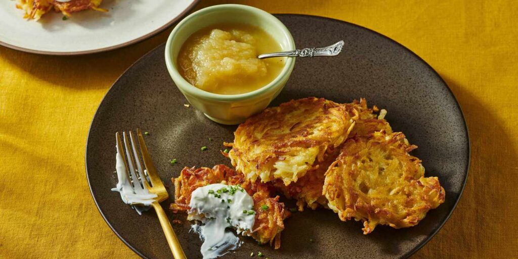 I Asked 5 Jewish Chefs for the Best Store-Bought Latkes—and Now I’ll Buy These 2 Brands Forever