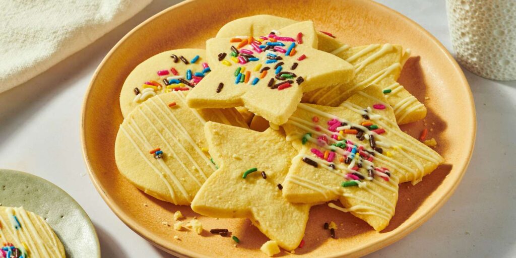This Simple Step Keeps Sprinkles From Falling off Cookies This Simple Step Keeps Sprinkles From Falling off Cookies