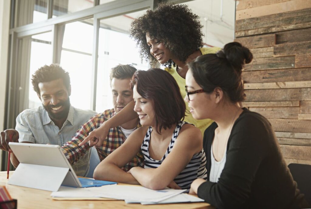 Community Psychology and Society Community Psychology and Society