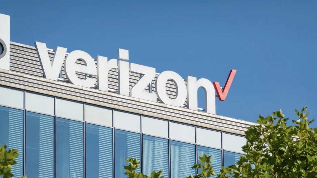 Here’s How Much Money Verizon Will Credit You for Its Service Outage