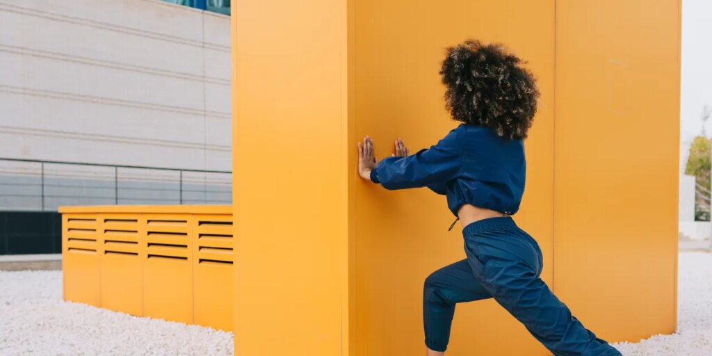 The Best Weekly Workout Plan: Here’s How Often to Strength Train, Do Cardio, and Rest