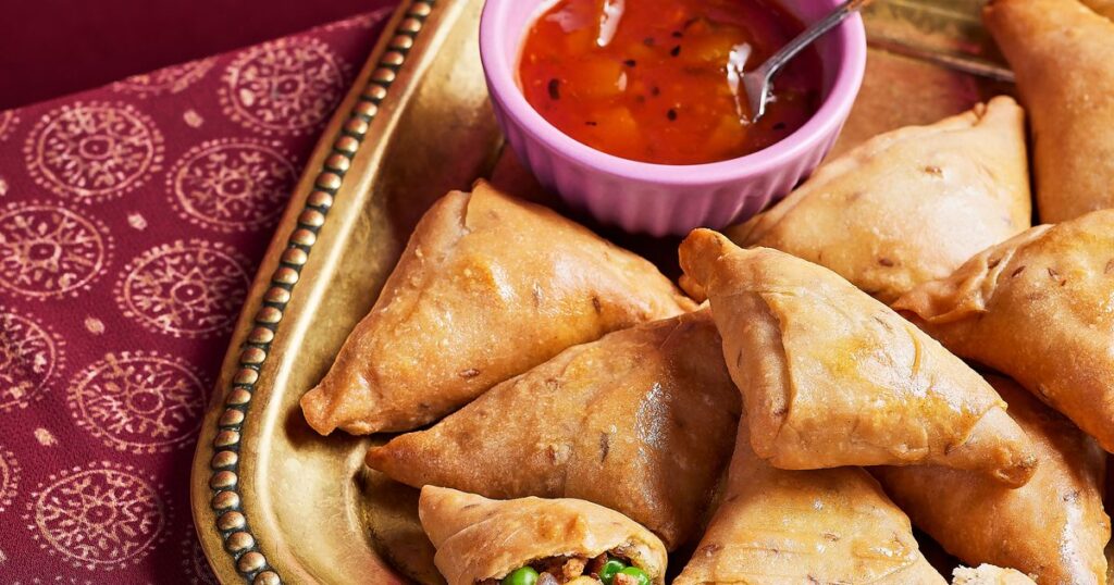 Air fryer keema samosas