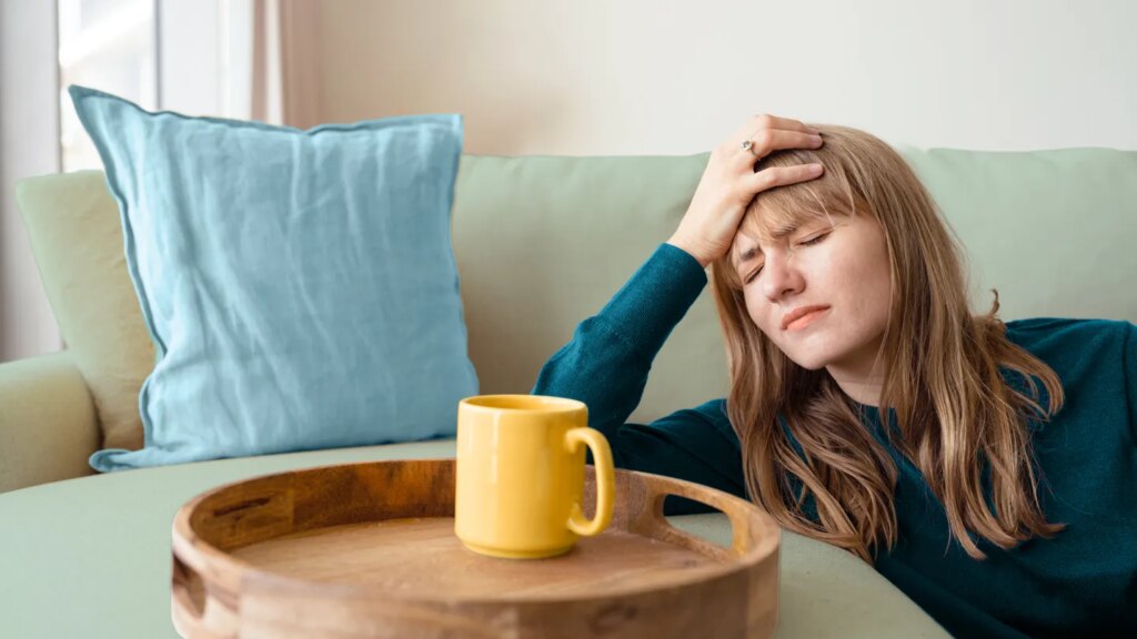 Caffeine Sensitivity 101: Risk Factors, Symptoms, and Energizing Alternatives