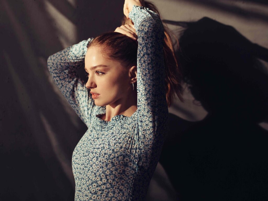 Functional Freeze, the Trauma Response Where You Seem Perfectly Fine On The Outside Functional Freeze, the Trauma Response Where You Seem Perfectly Fine On The Outside