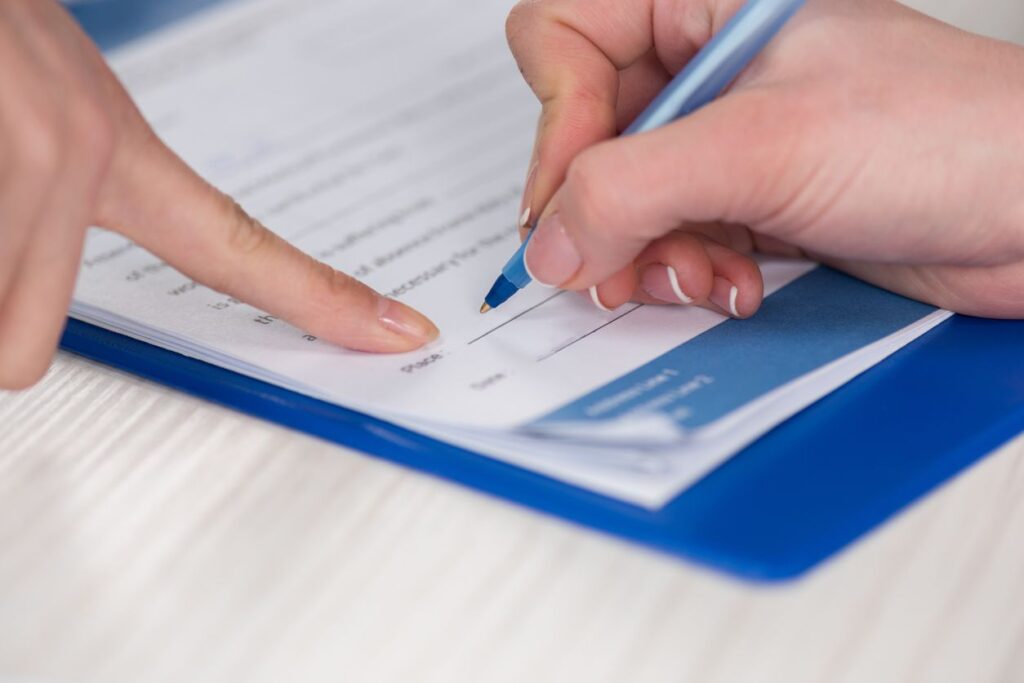 What to Know Before Signing a Pain Management Contract What to Know Before Signing a Pain Management Contract