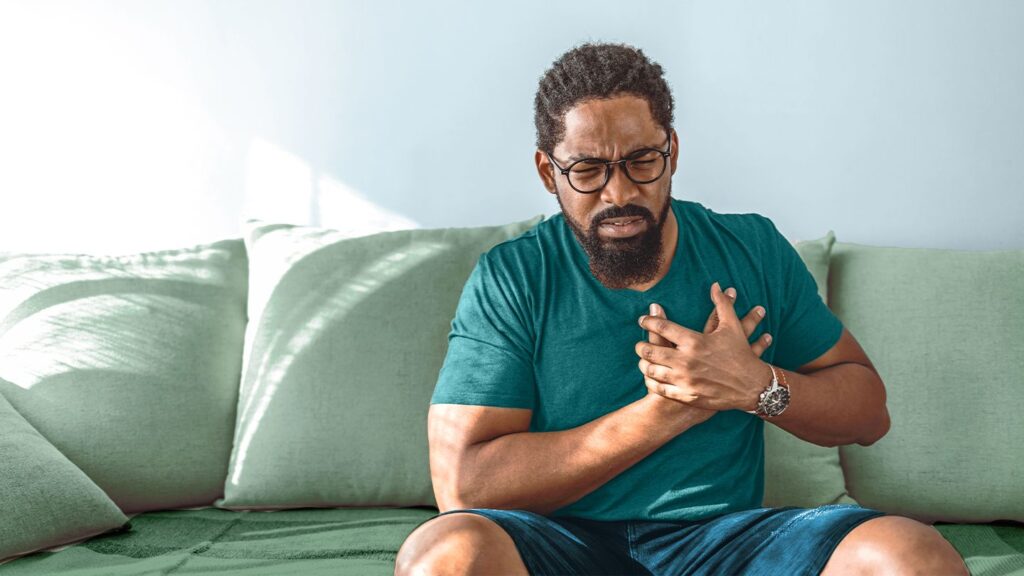 When to Call 911 With Hypertrophic Cardiomyopathy (HCM)