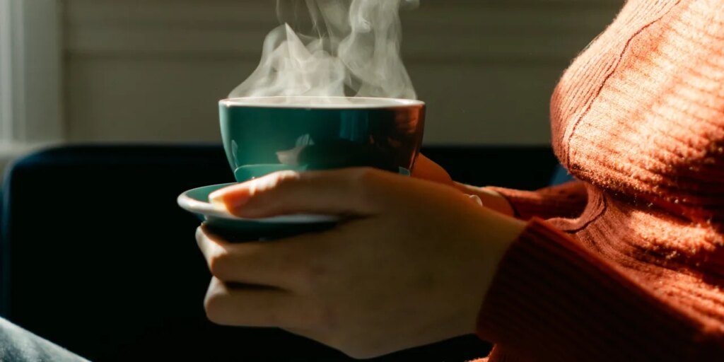 Will Drinking Hot Water in the Morning Actually Make You Poop? Will Drinking Hot Water in the Morning Actually Make You Poop?