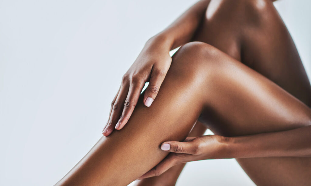 A Dermatologist Shares 3 Natural Tips To Smooth Cellulite