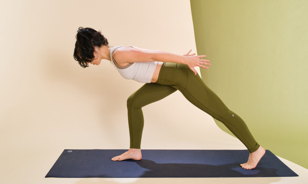 A Super-Effective Core Exercise You Can Do While Standing Up