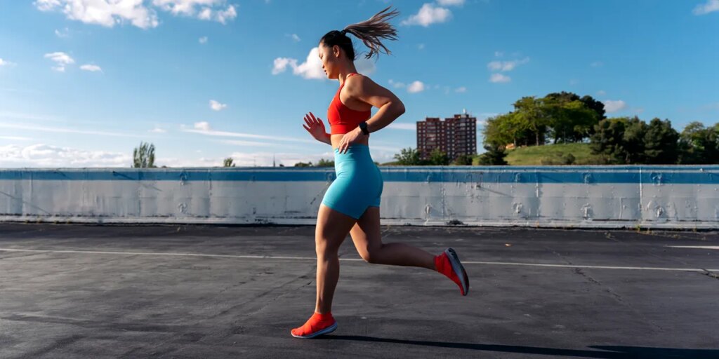 Is It Better to Run Fast or Slow? Is It Better to Run Fast or Slow?