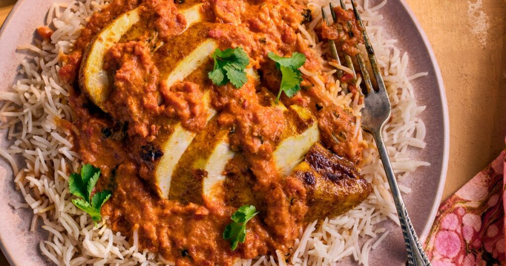 Roast chicken tomato curry | Good Food