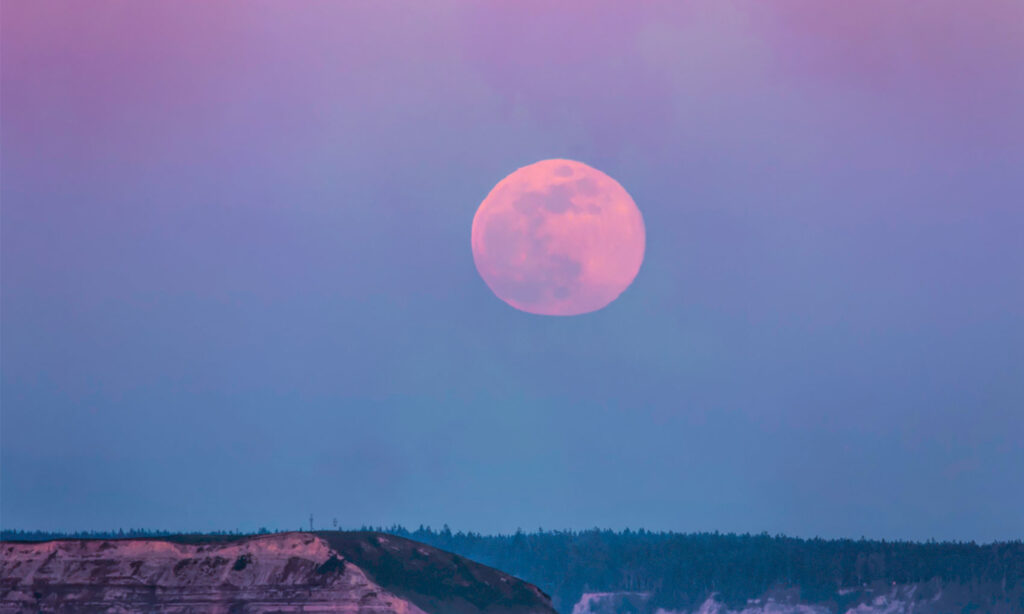 The Full Pink Moon Arrives This Week—Here's What It Means For Relationships