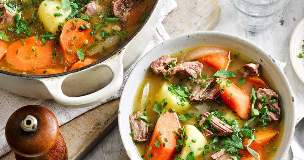 Throwing a St Patrick’s Day party? This easy Irish-inspired menu will make hosting a breeze