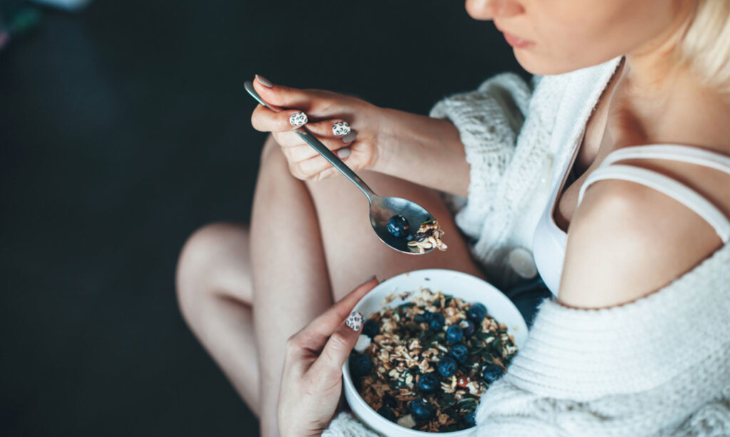 Why You Should Always Pair Fiber With Polyphenols For Gut Health Why You Should Always Pair Fiber With Polyphenols For Gut Health